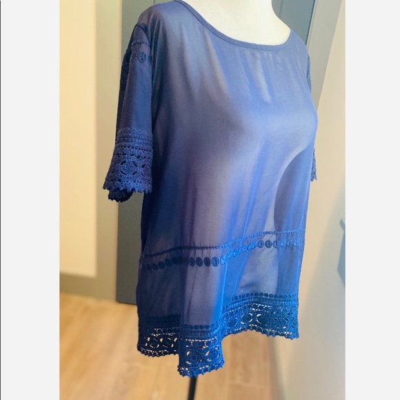 August Silk Blue blouse with embroidery size large - Picture 1 of 9